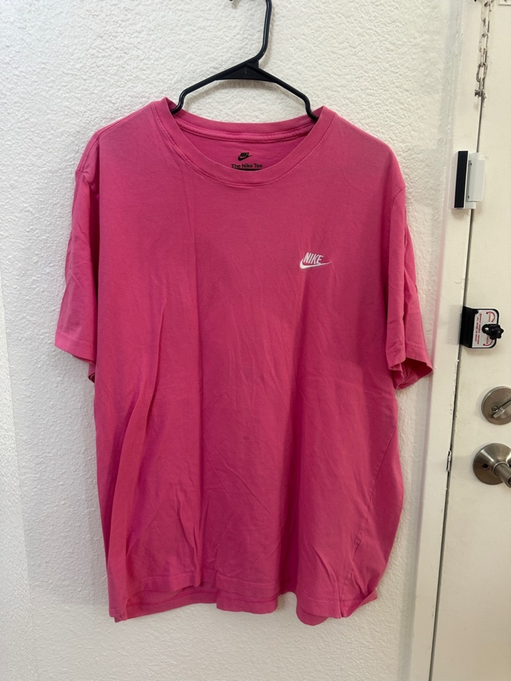Nike Men’s Hot Pink Short Sleeve Logo Tee